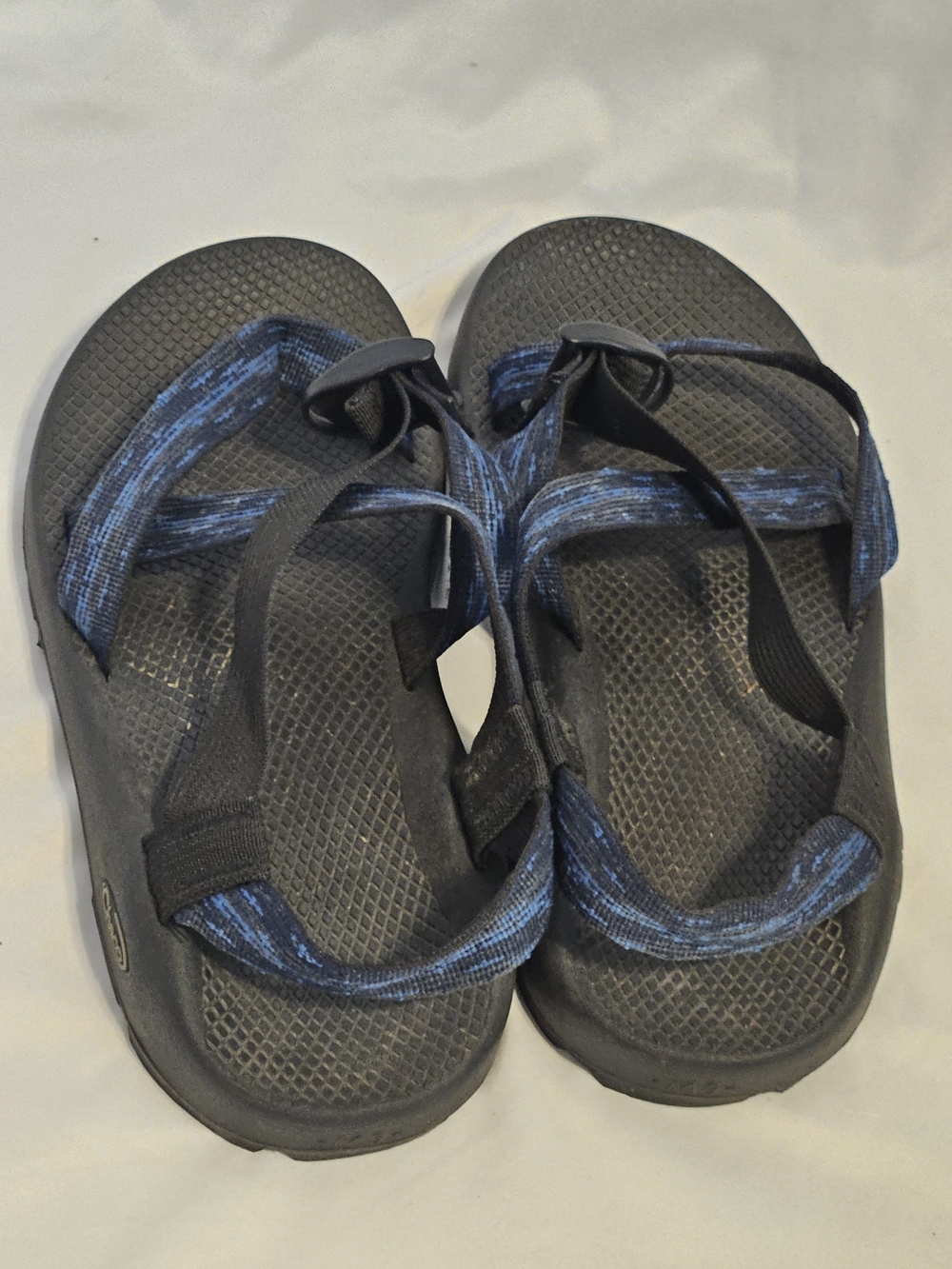 CHACO- Men's Black Sandals with Blue Straps SZ 10 - Picture 3 of 4